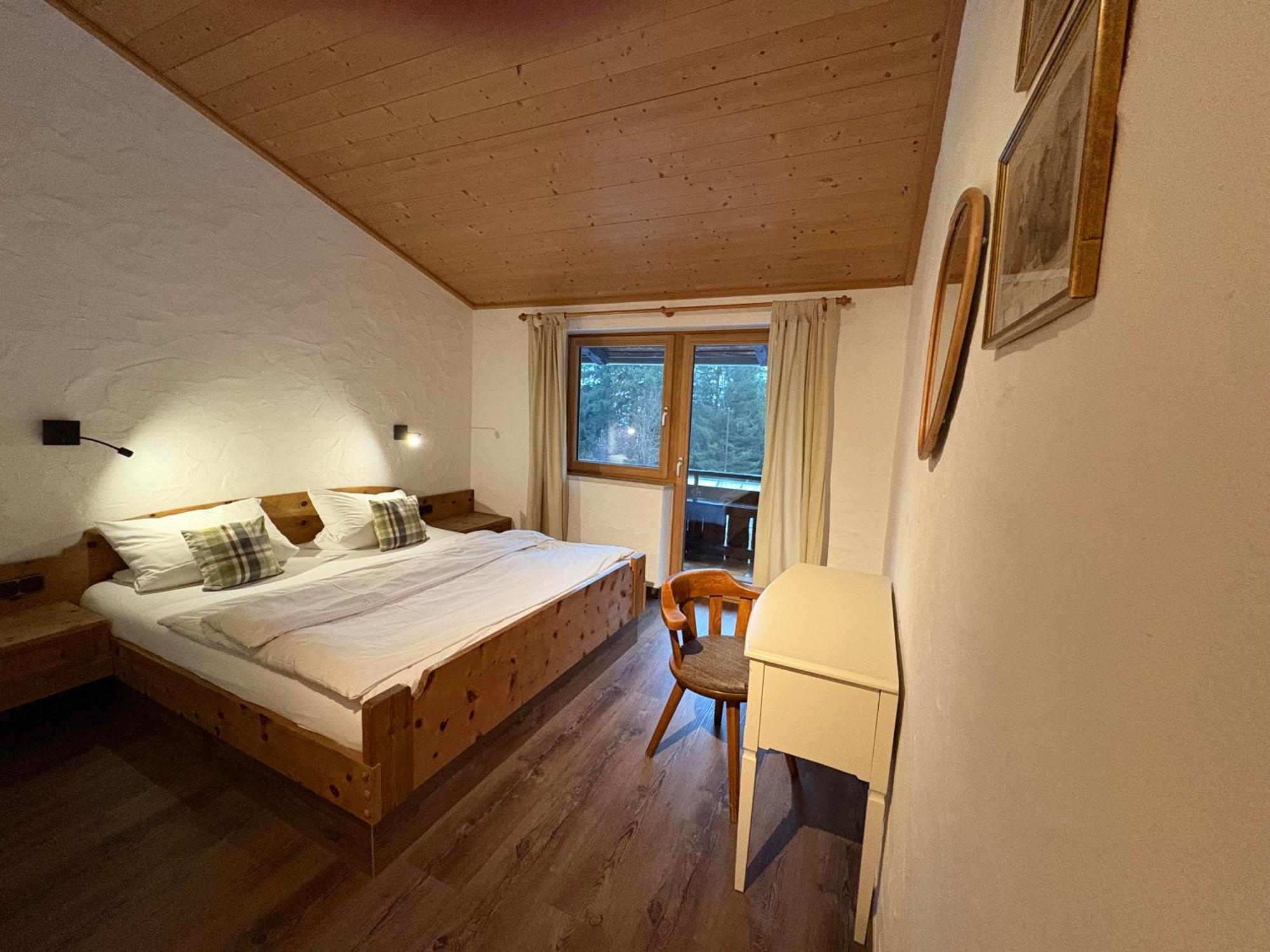 Dreimaederlhaus Am Berg Apartment Pfronten Bagian luar foto