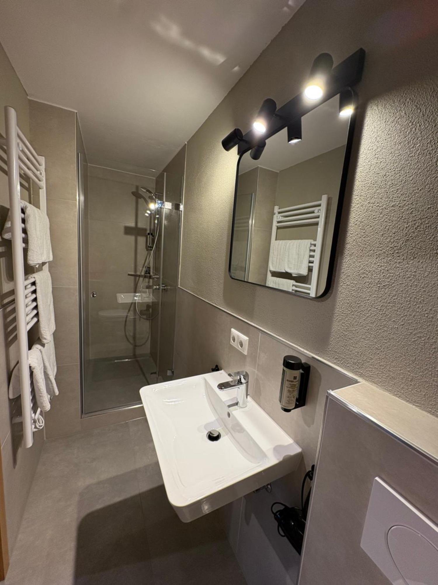 Dreimaederlhaus Am Berg Apartment Pfronten Bagian luar foto