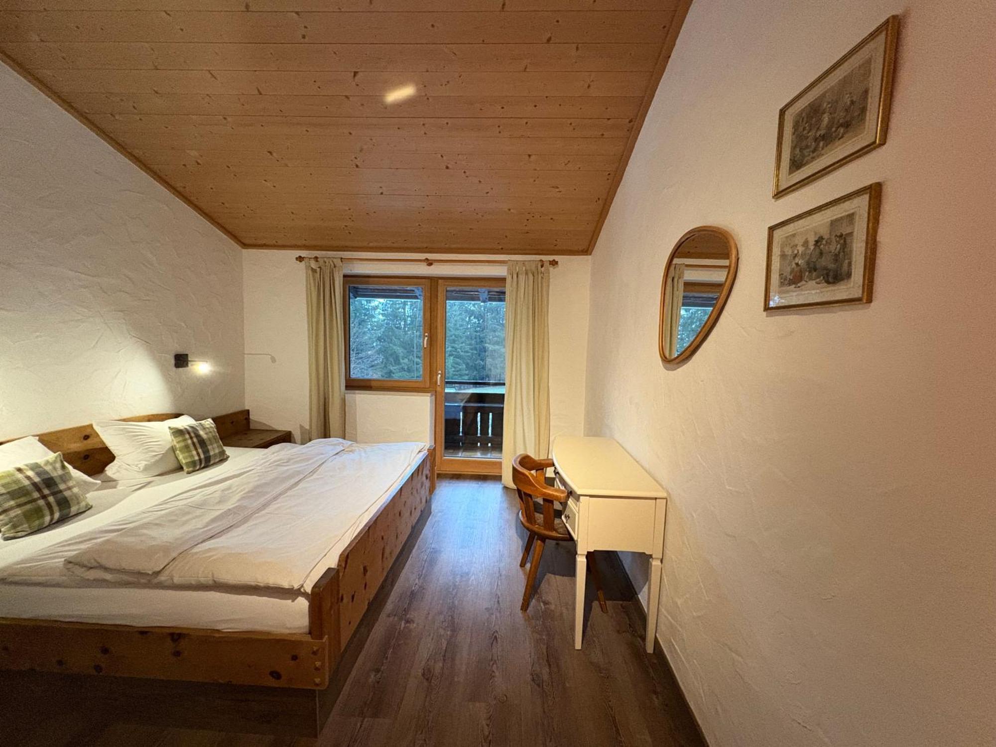Dreimaederlhaus Am Berg Apartment Pfronten Bagian luar foto