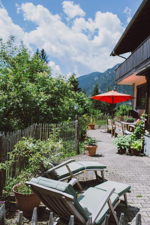 Dreimaederlhaus Am Berg Apartment Pfronten Bagian luar foto